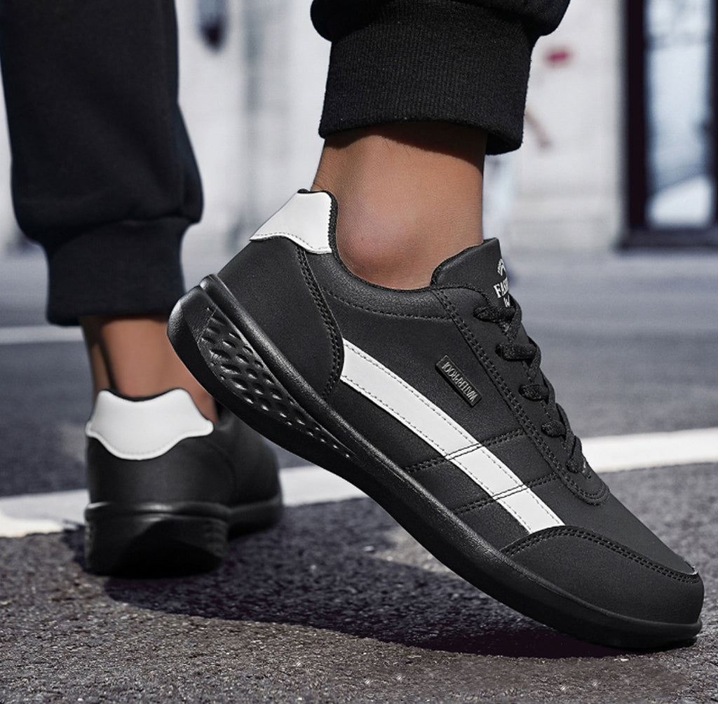 "Okrevalni čevlji" za igralce svetovnega prvenstva | Anatomski vložek CLOUNDE®, ki lajša bolečine v peti in nelagodje v kolenu.